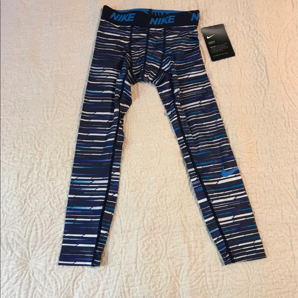 Nike toddle boy compression leggings size 5